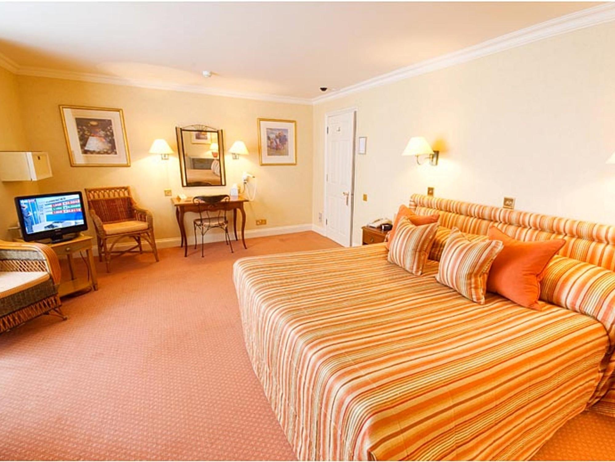 Wentworth Hotel Aldeburgh Bagian luar foto