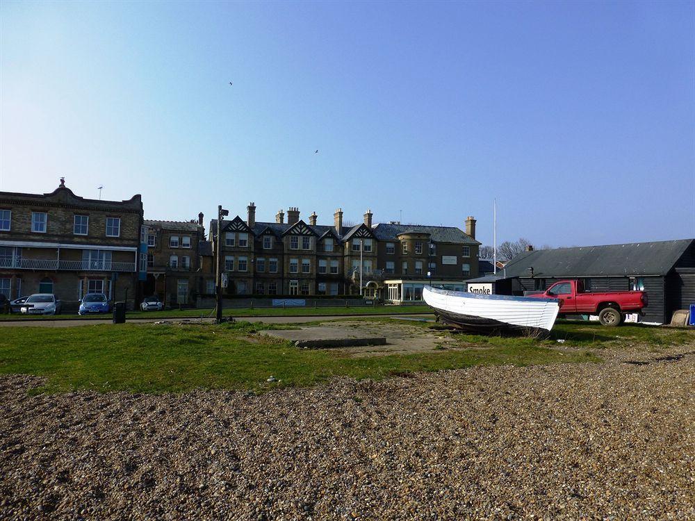 Wentworth Hotel Aldeburgh Bagian luar foto
