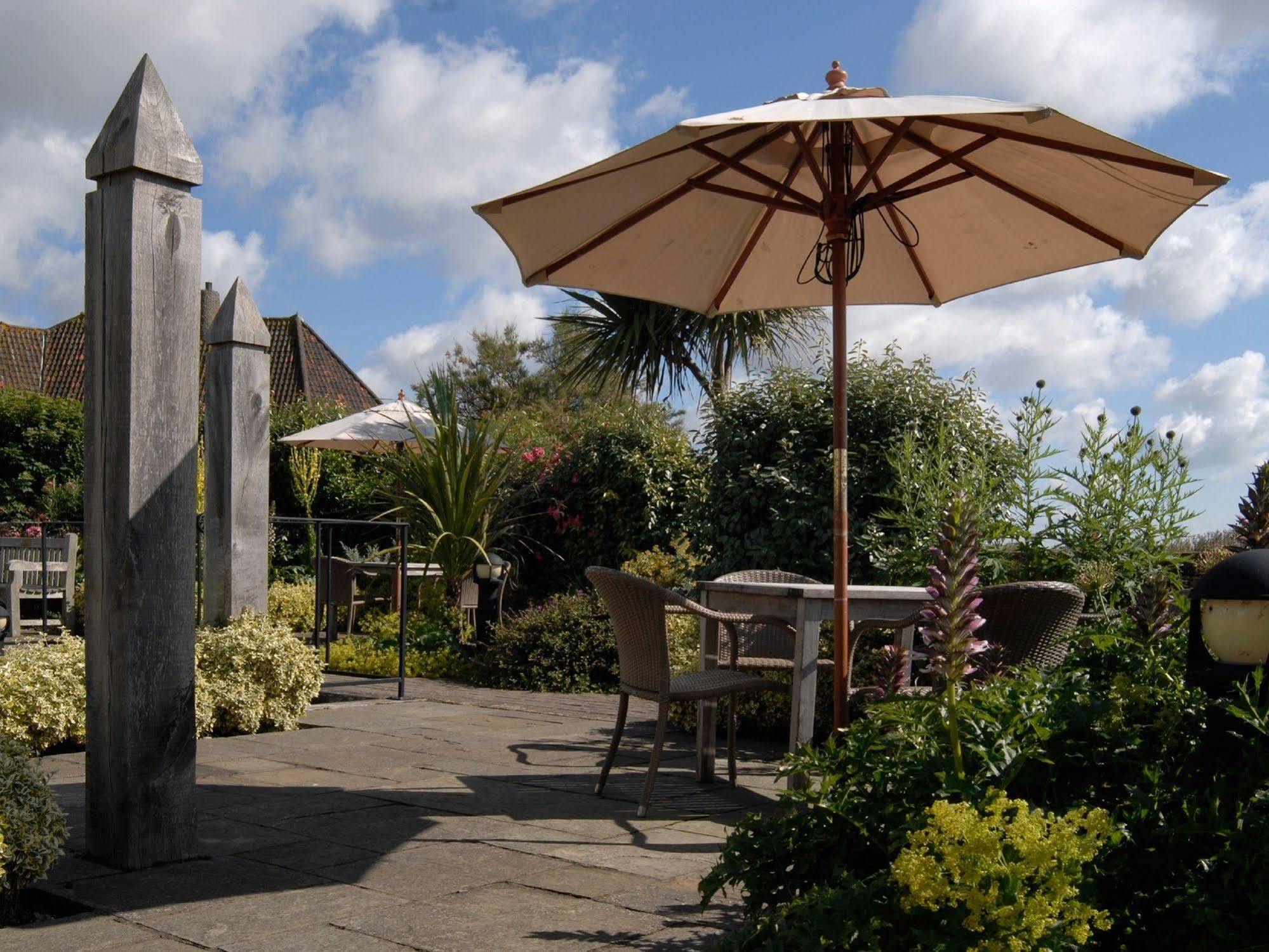 Wentworth Hotel Aldeburgh Bagian luar foto